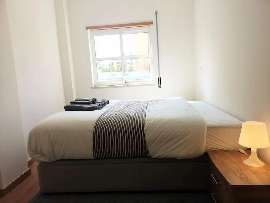 New Sunny House! Your Home Lisbon Apartment