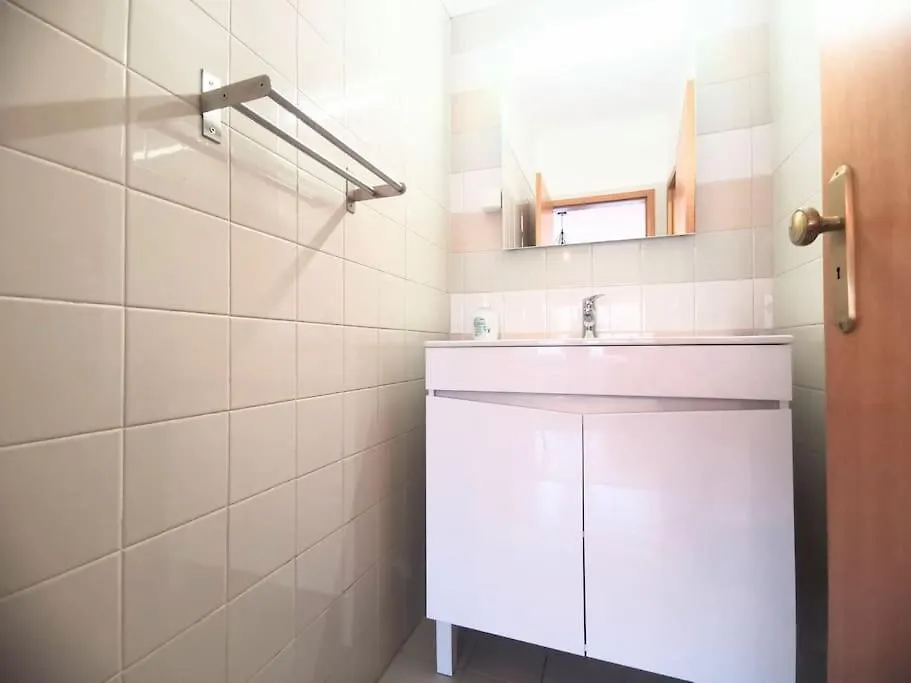 New Sunny House! Your Home Lisbon Apartment