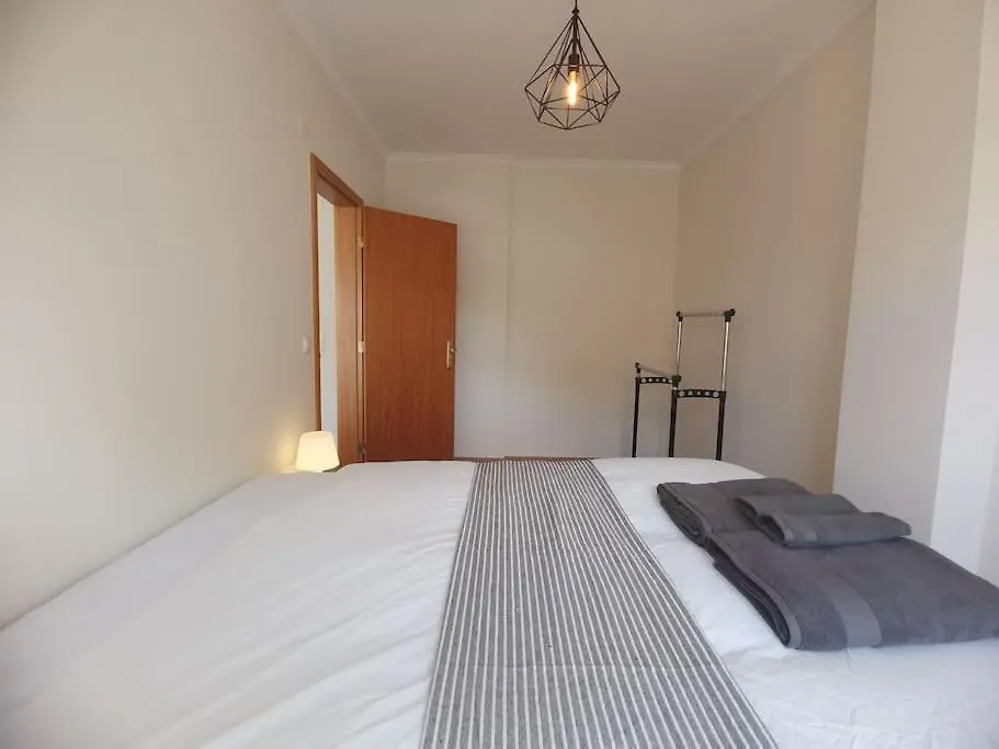 New Sunny House! Your Home Lisbon Apartment